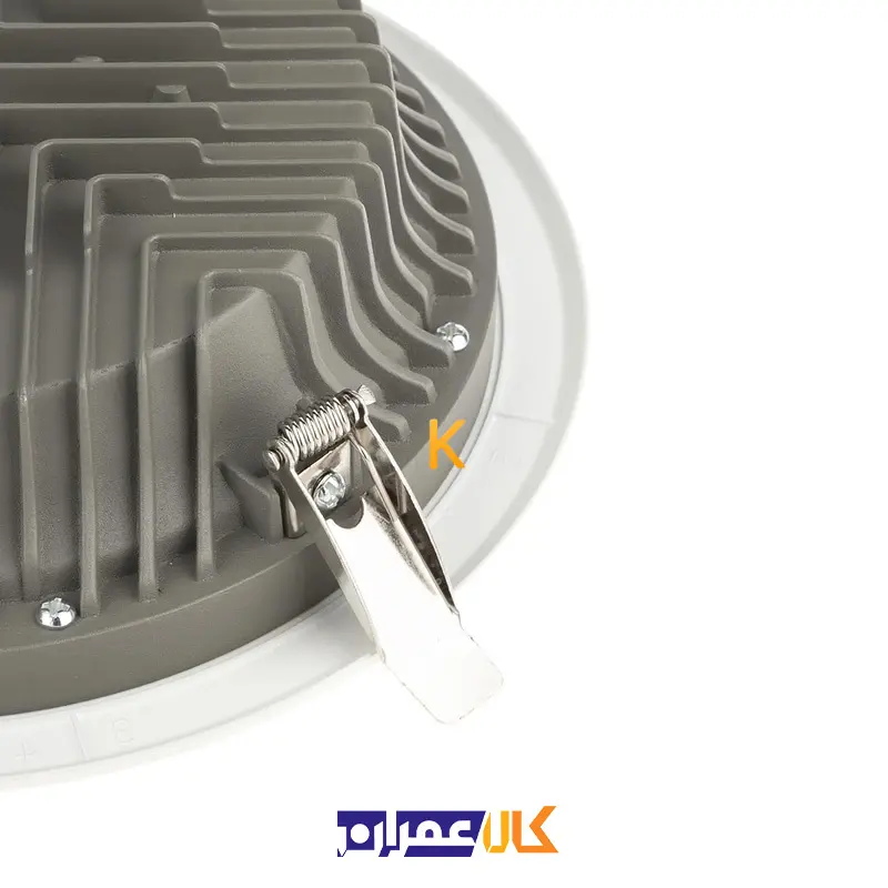 چراغ پنلی 30 وات توکار تایتان افراتاب